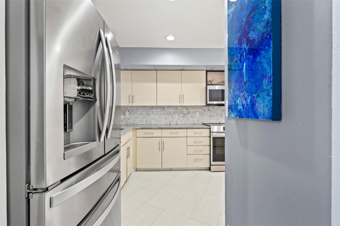 4128 W Palm Aire Dr 282A