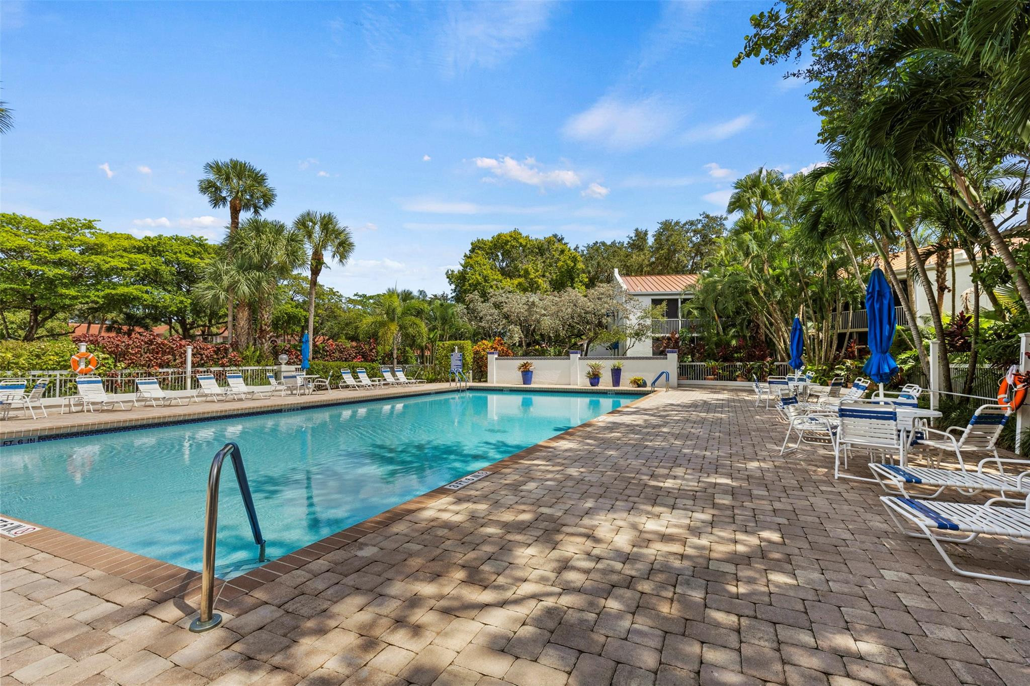 4128 W Palm Aire Dr 282A
