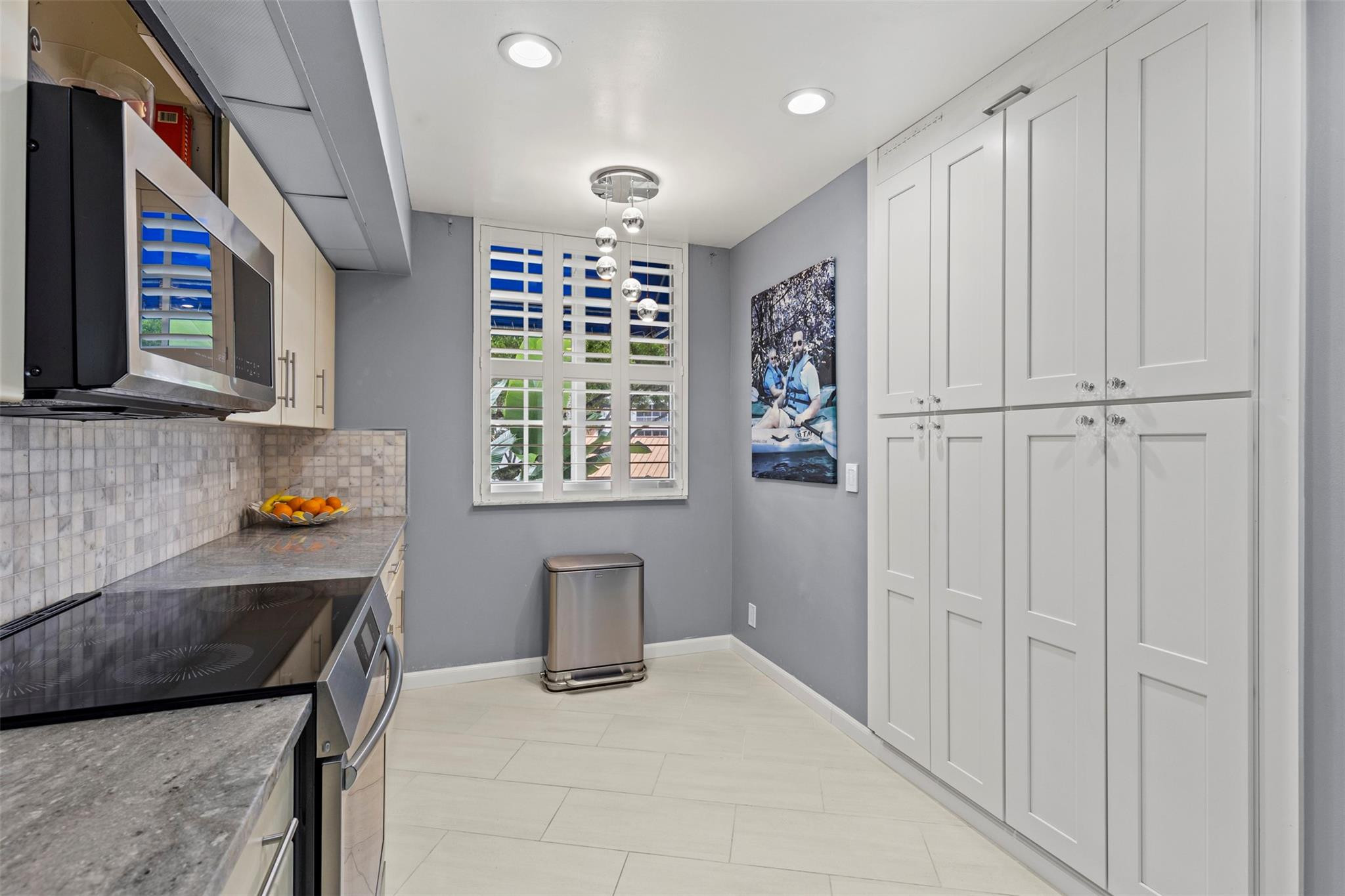 4128 W Palm Aire Dr 282A