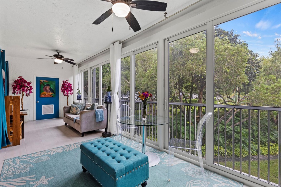 4128 W Palm Aire Dr 282A