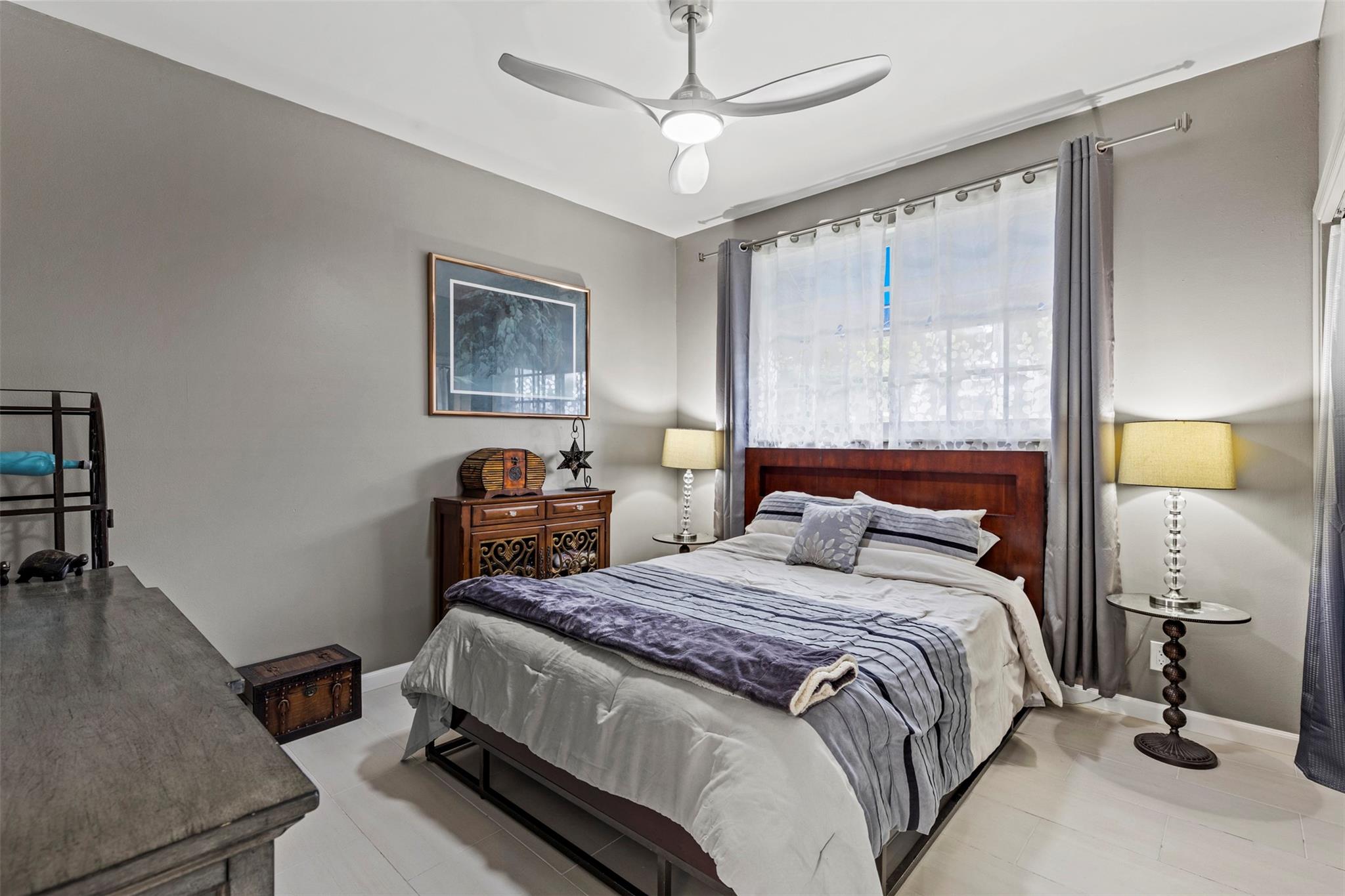 4128 W Palm Aire Dr 282A