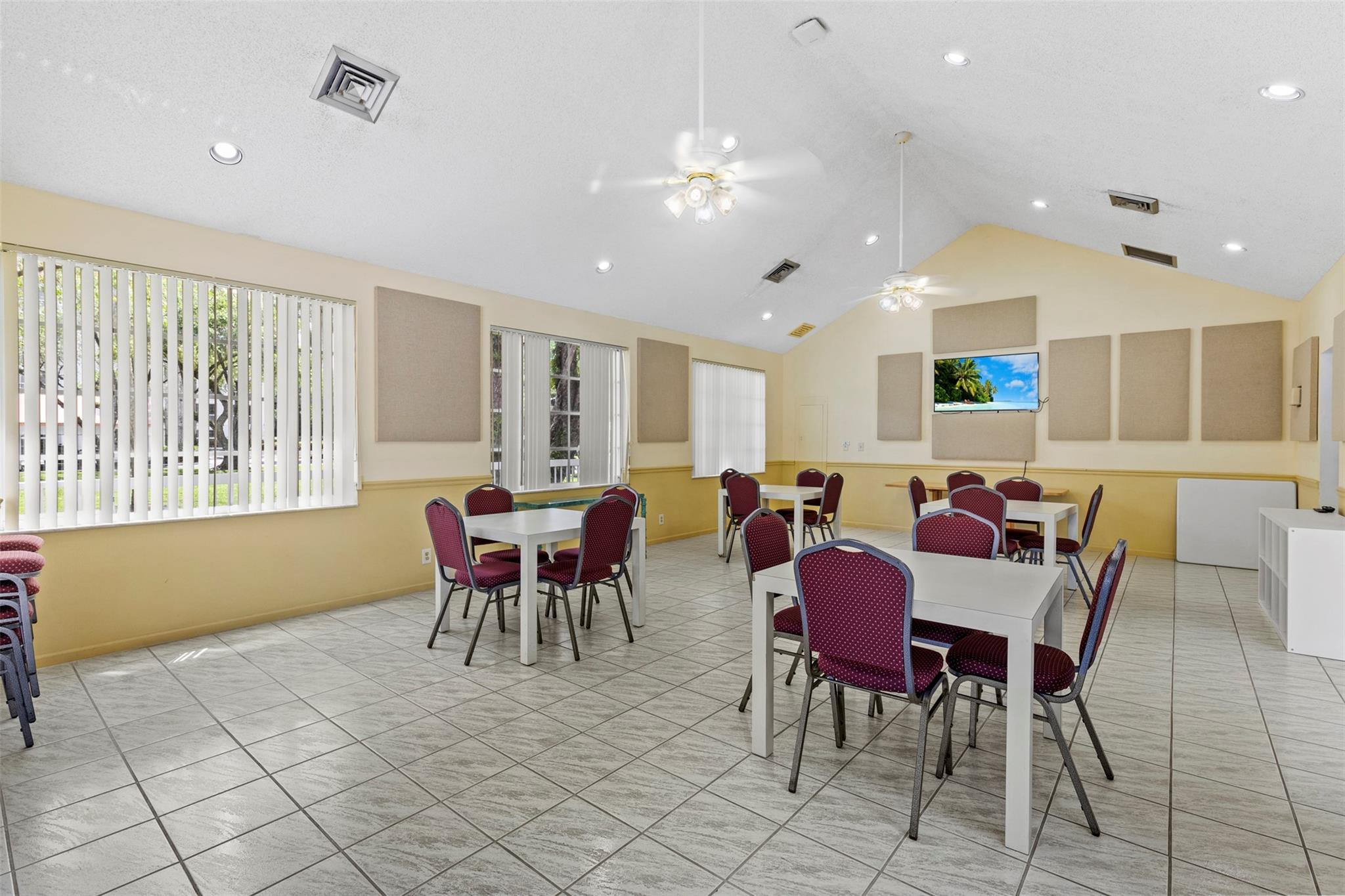 4128 W Palm Aire Dr 282A