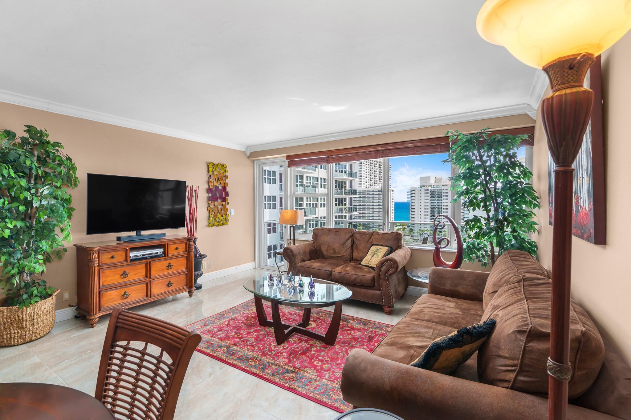 3333 NE 34th St 1214