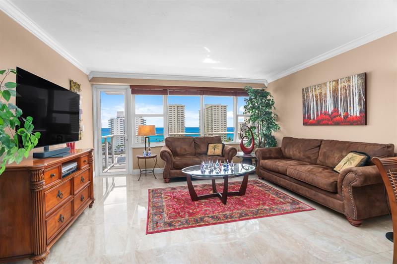 3333 NE 34th St 1214