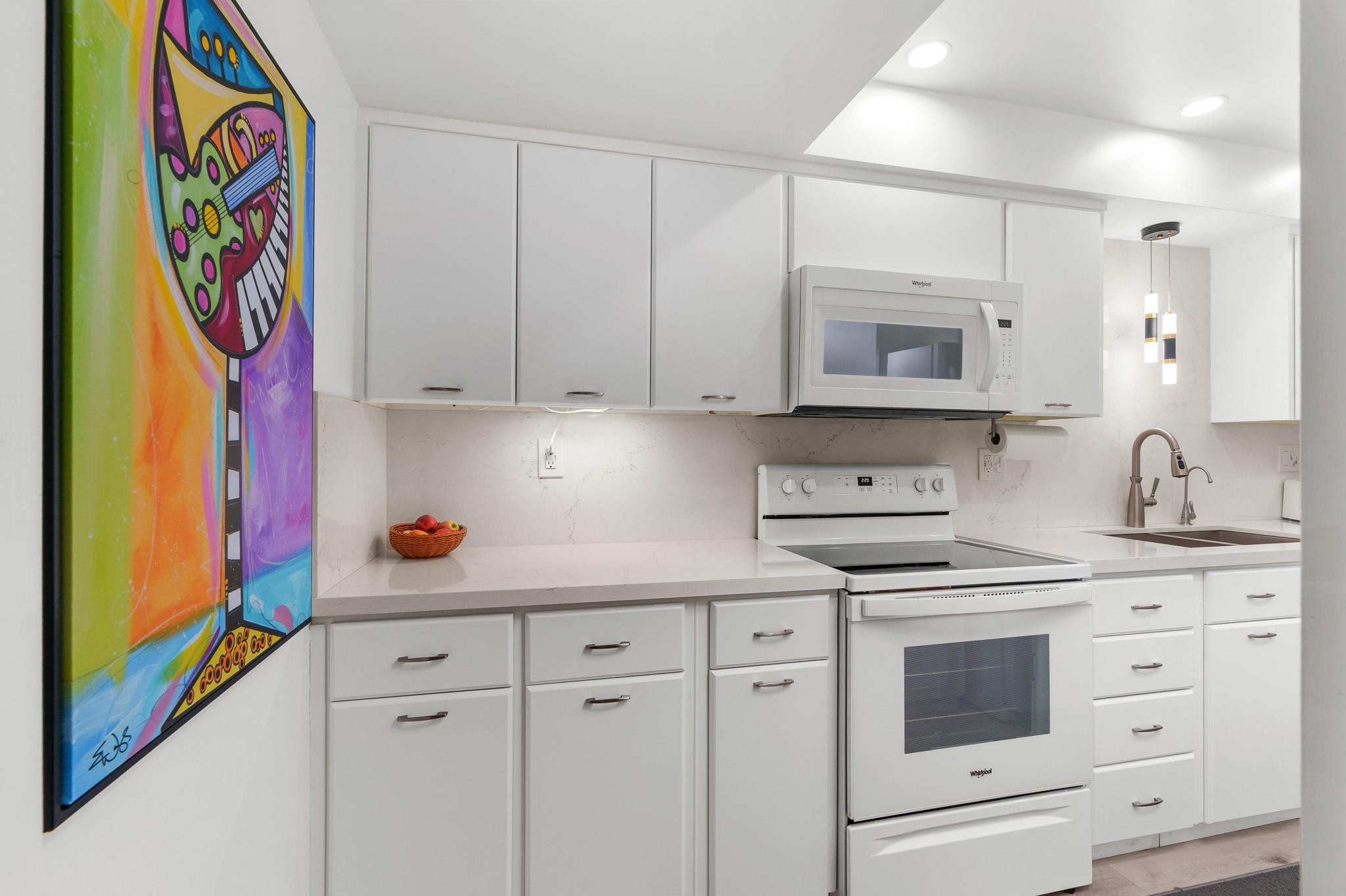 3333 NE 34th St 412