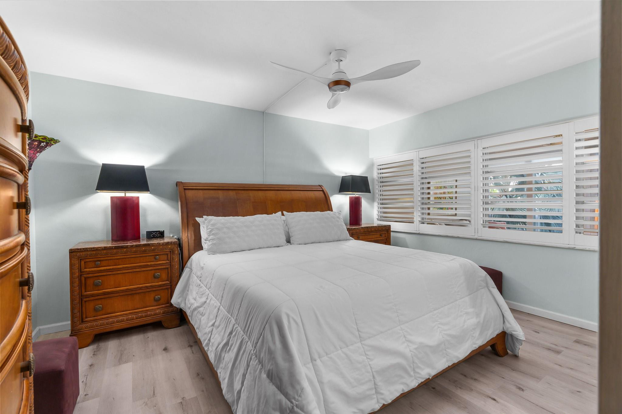 3333 NE 34th St 412