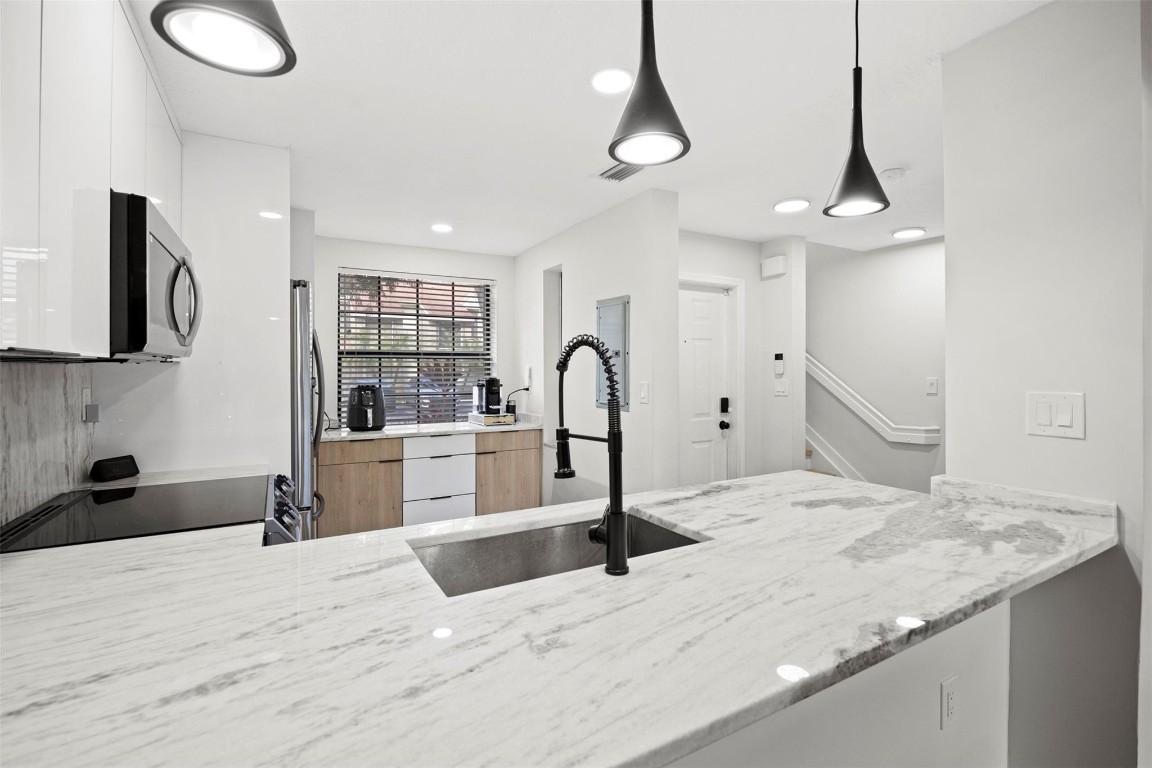 246 City View Dr 246