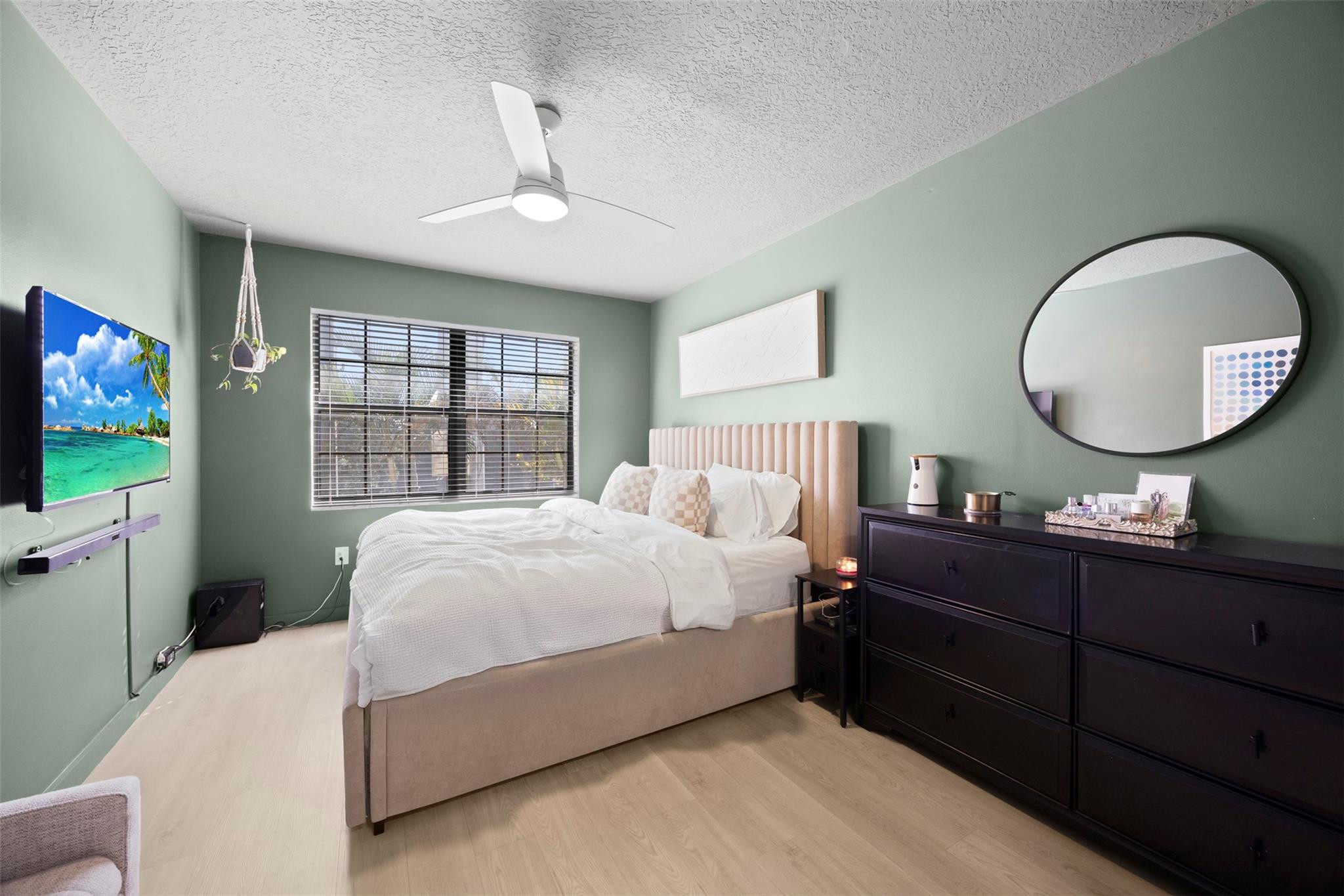 246 City View Dr 246