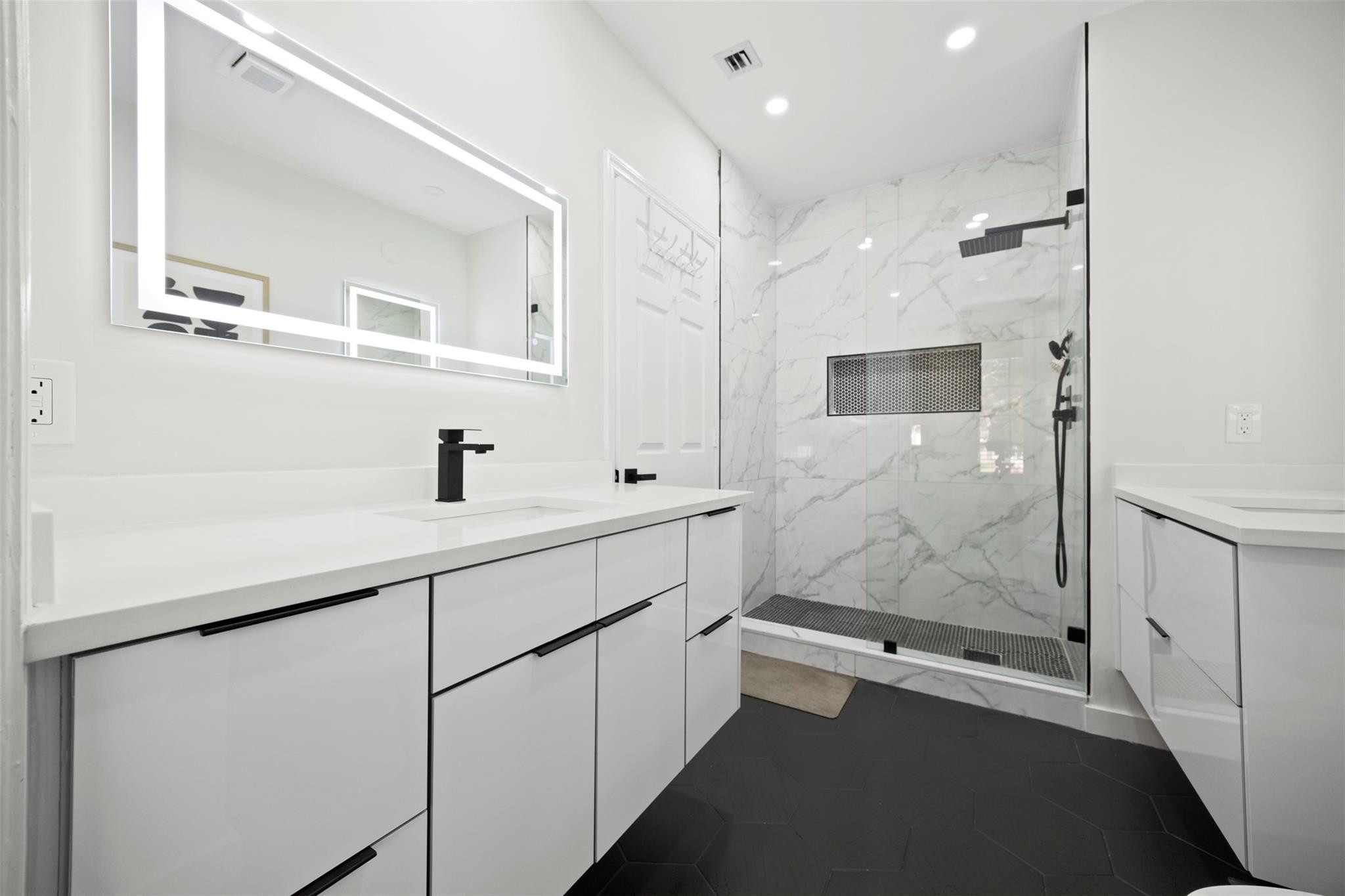 246 City View Dr 246