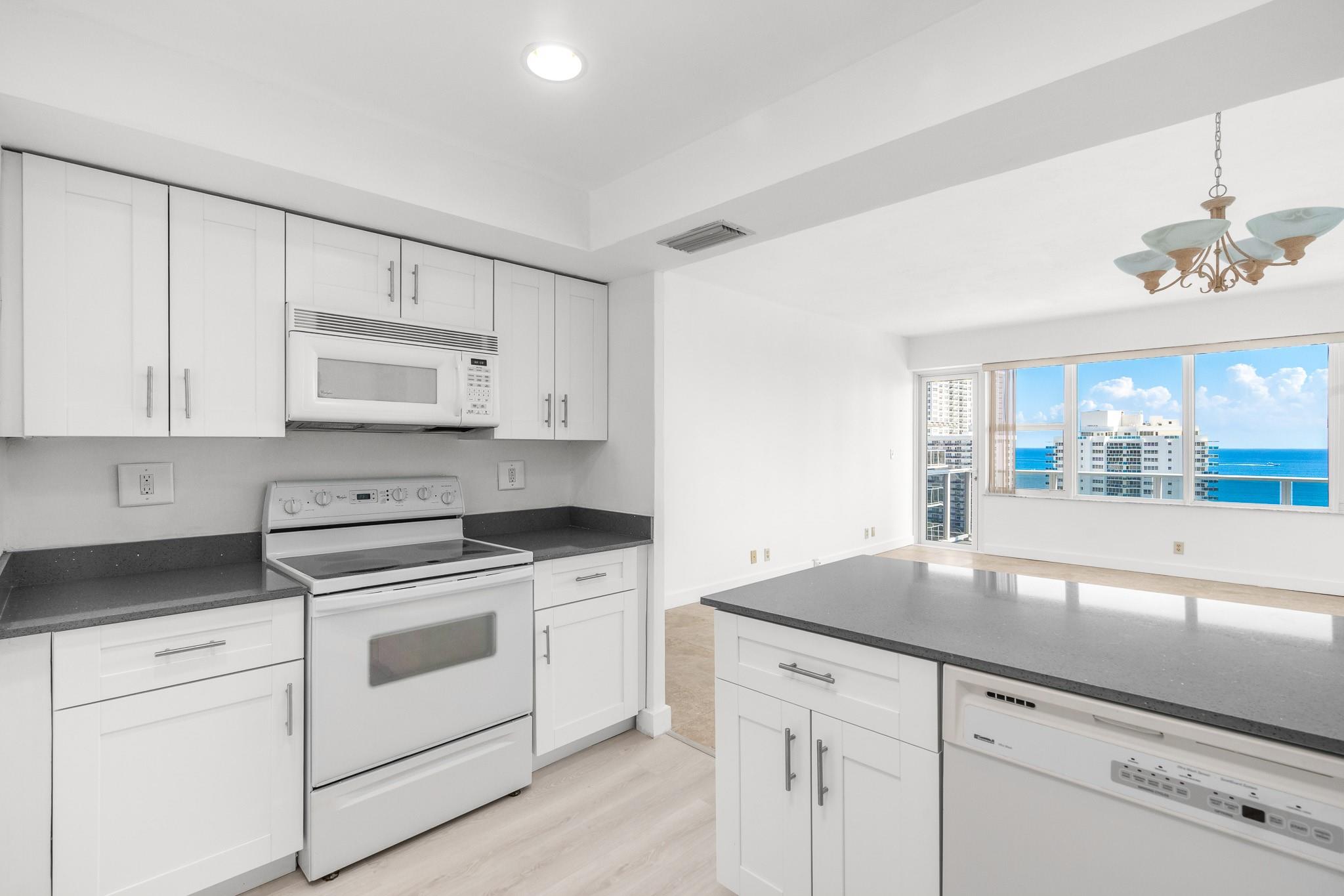 3333 NE 34th St 1714