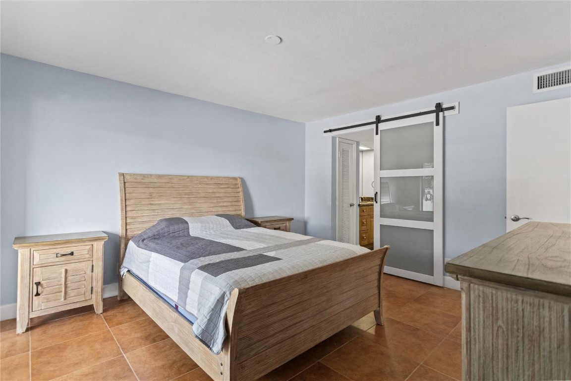 2312 S Cypress Bend Dr 205