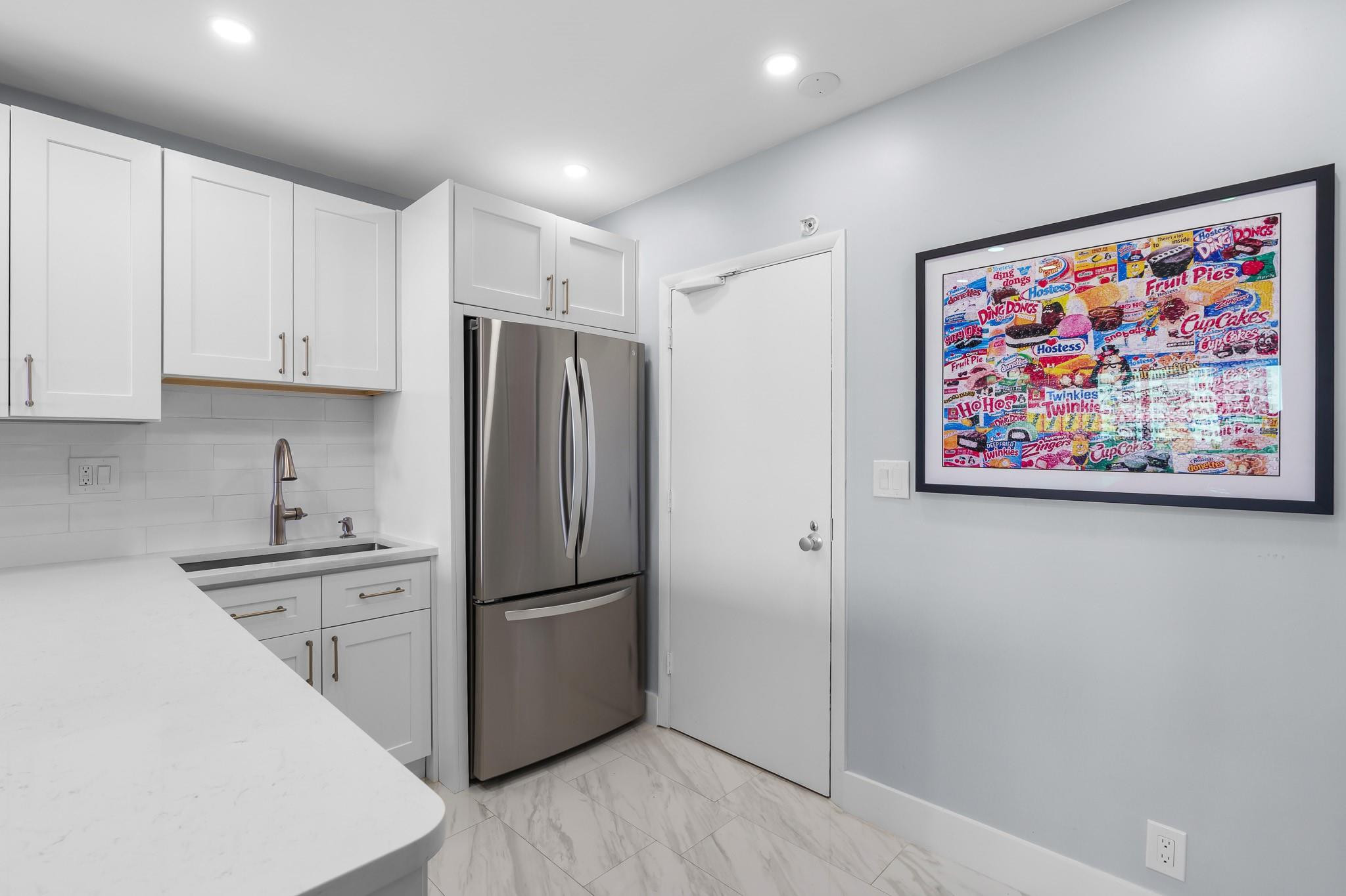 3333 NE 34th St 806