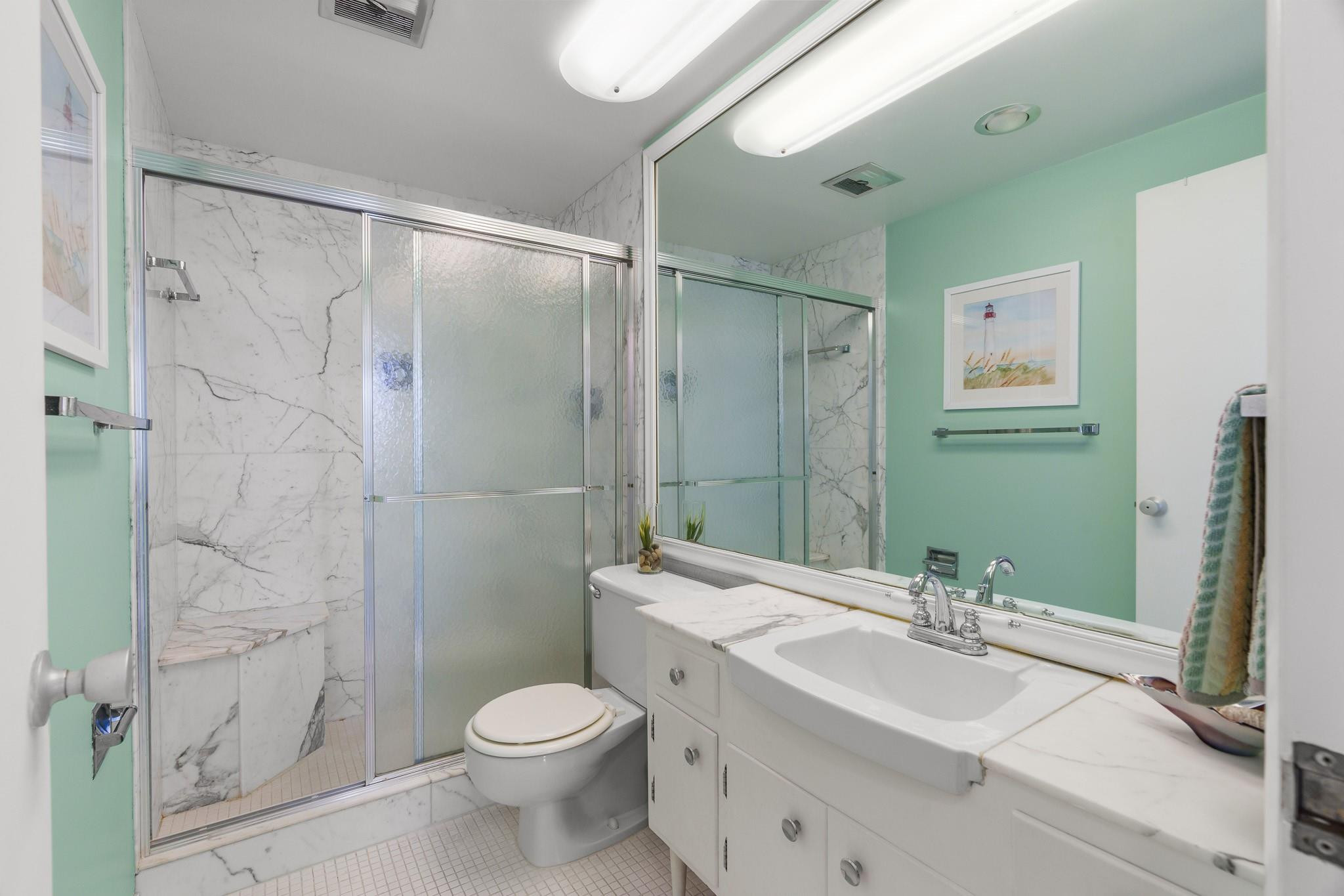 3333 NE 34th Street 522