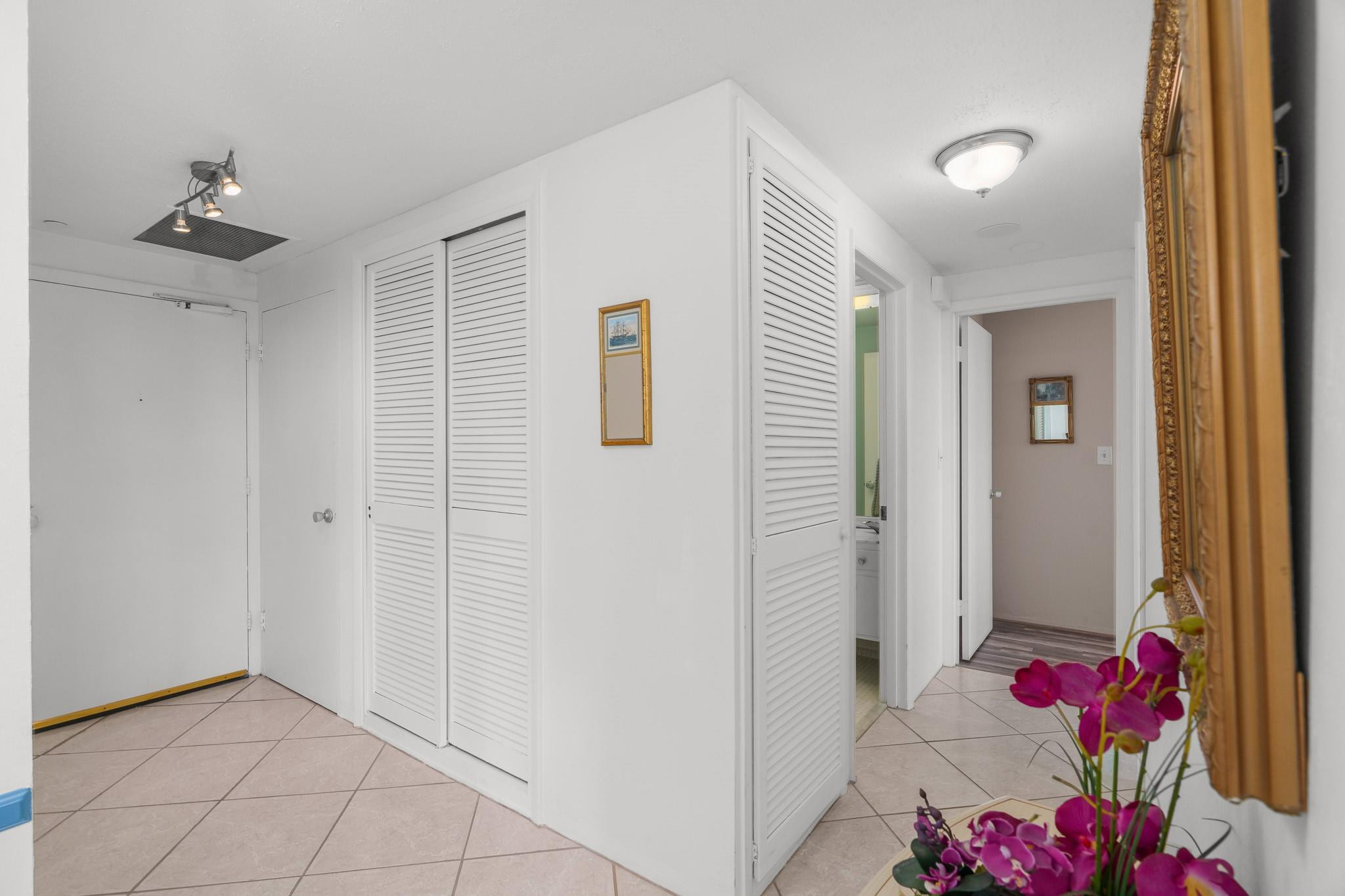 3333 NE 34th Street 522