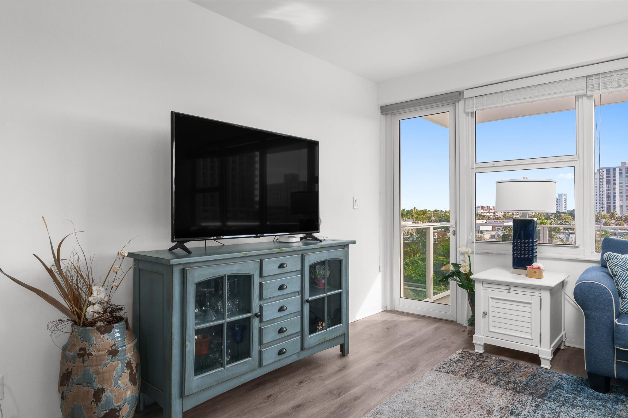 3333 NE 34th Street 522