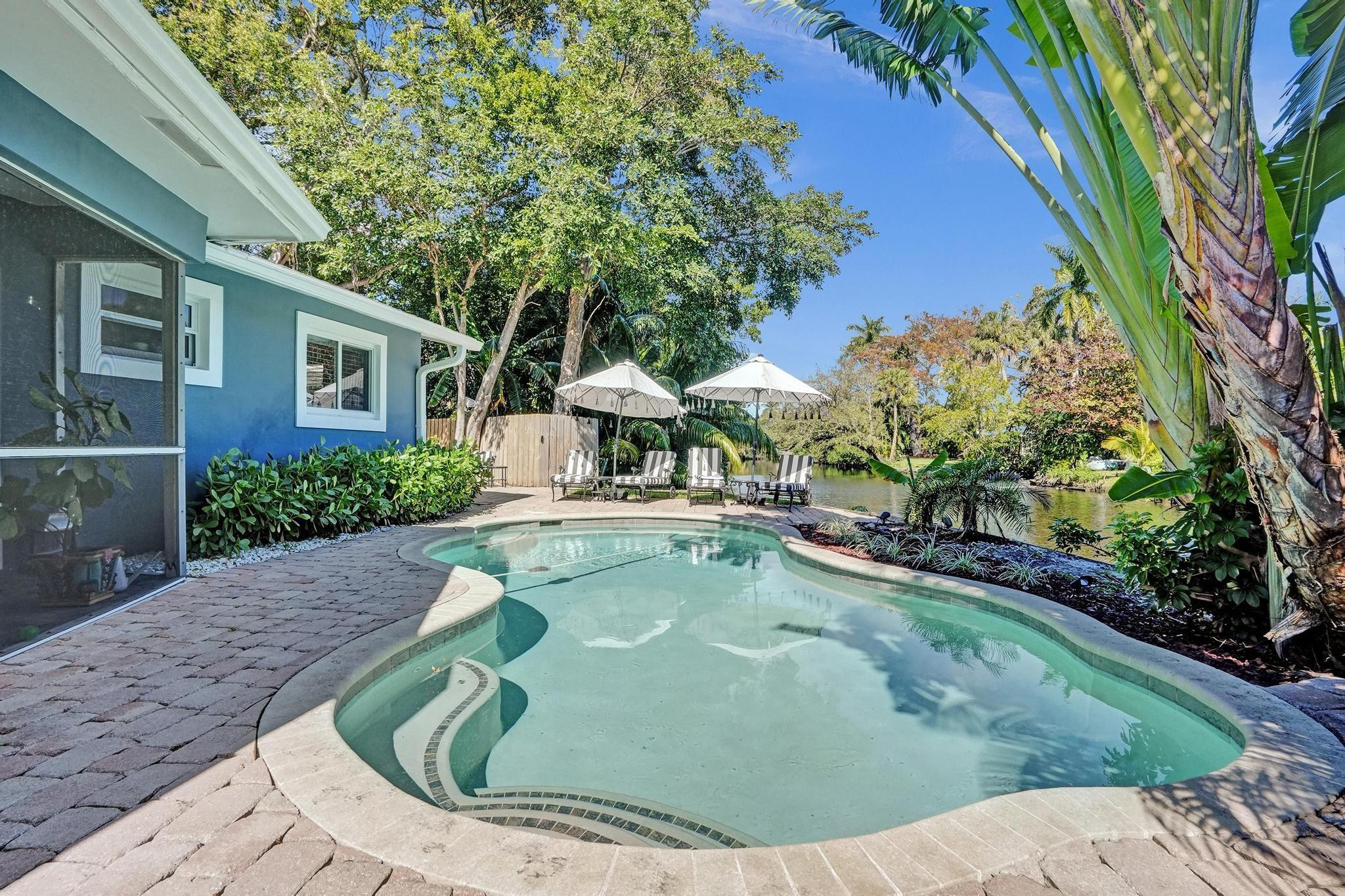 3294 NW 6th Avenue