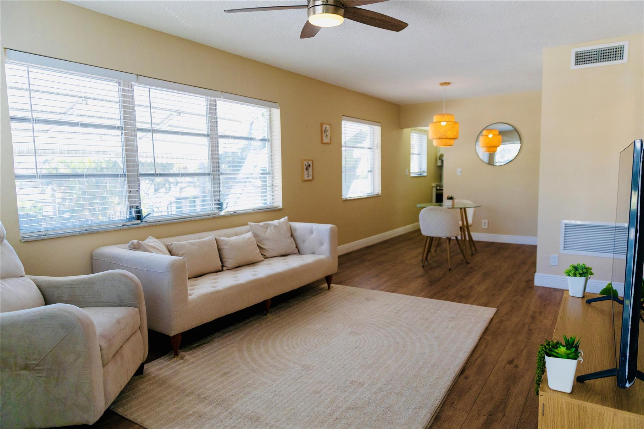 1900 NE 8th Court 201