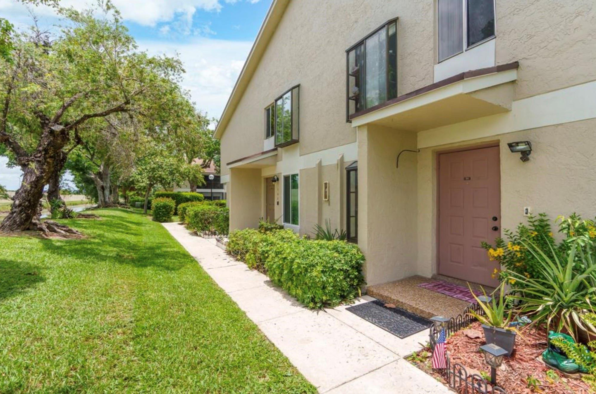 707 Gardens Drive 101
