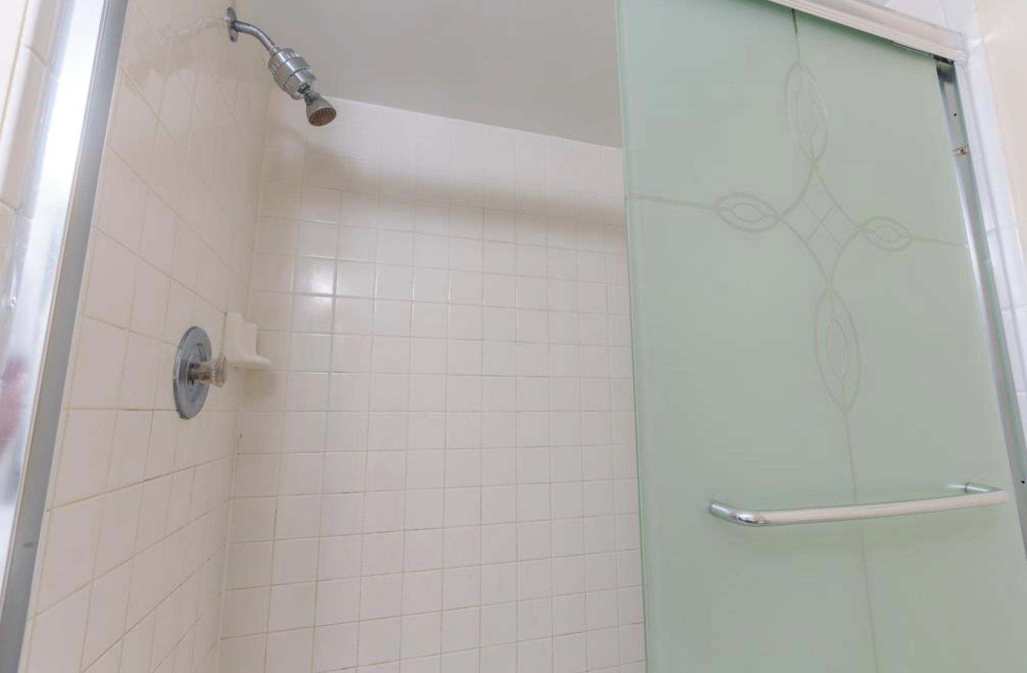 707 Gardens Drive 101