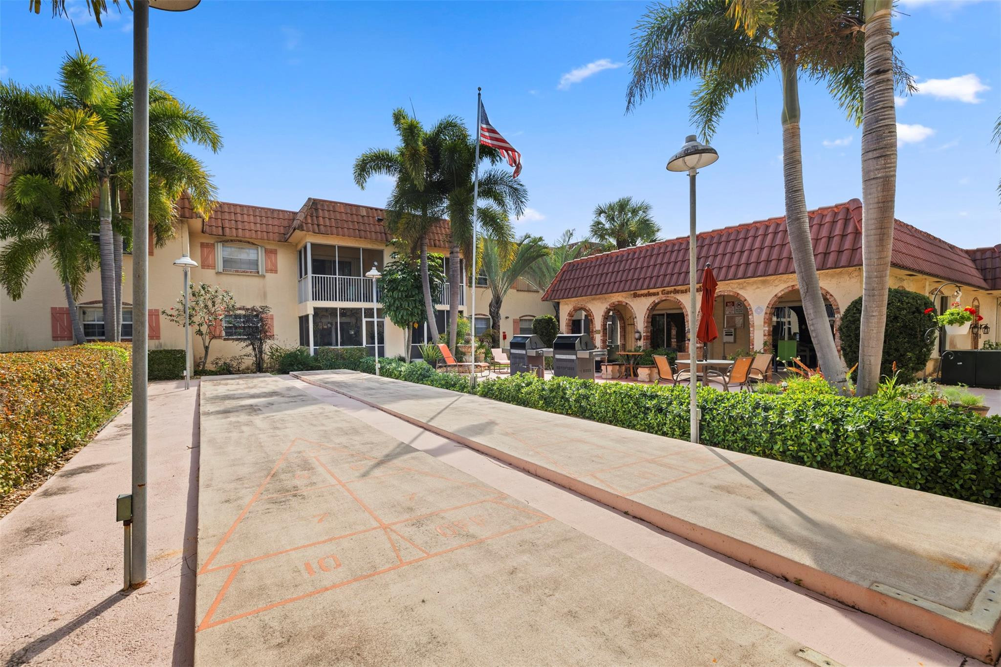 101 E Mcnab Road 219