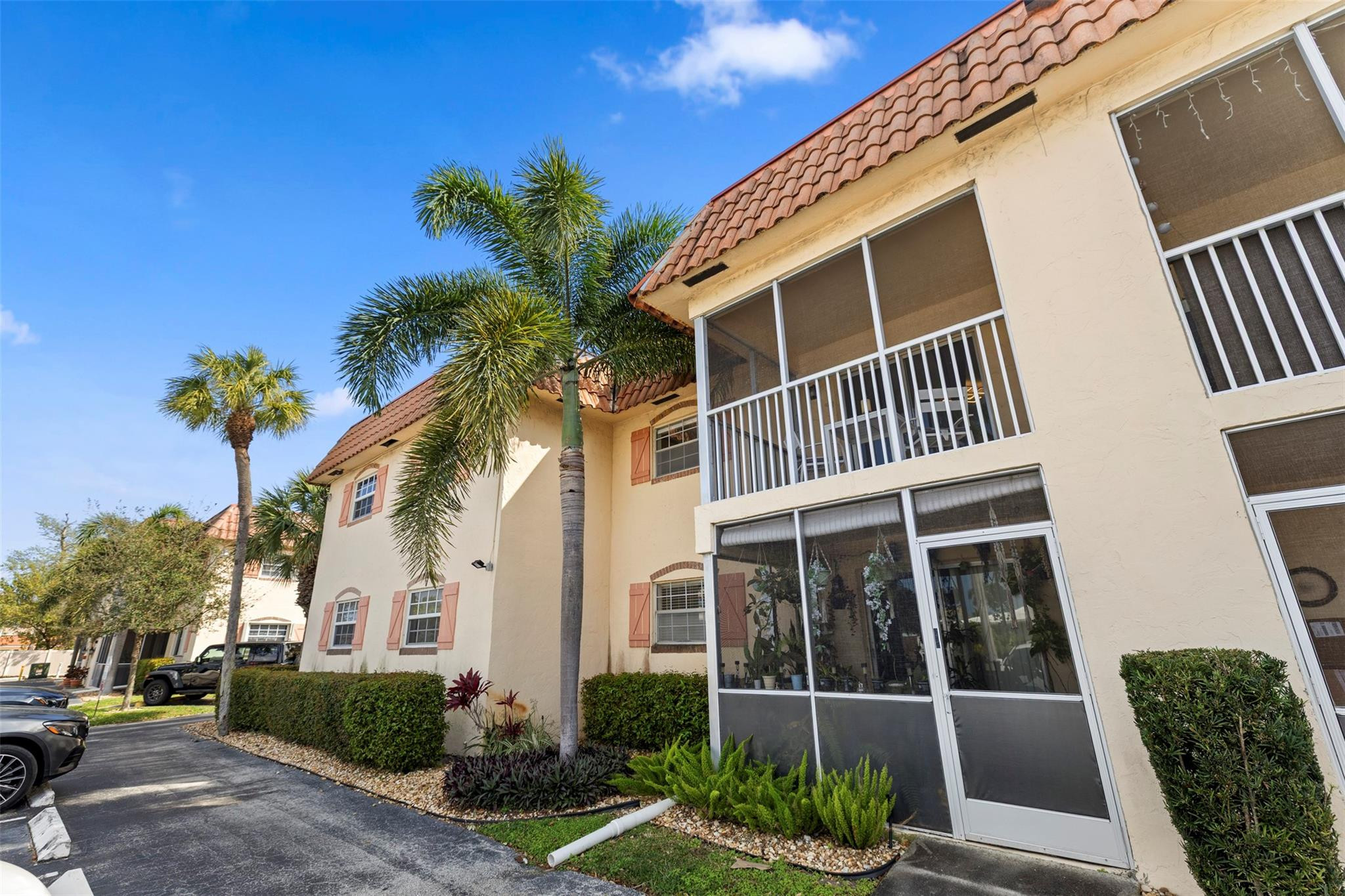 101 E Mcnab Road 219