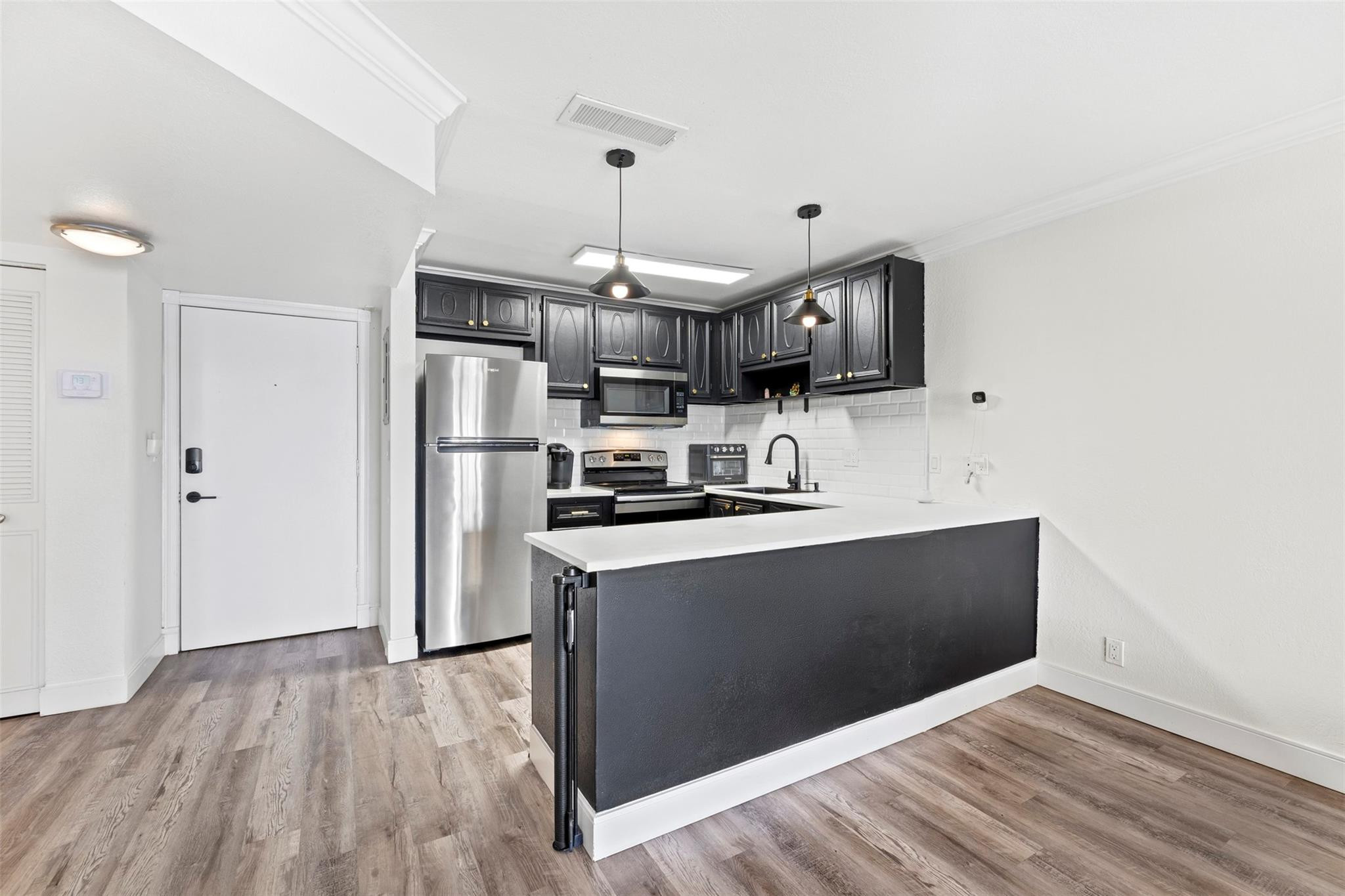 101 E Mcnab Road 219