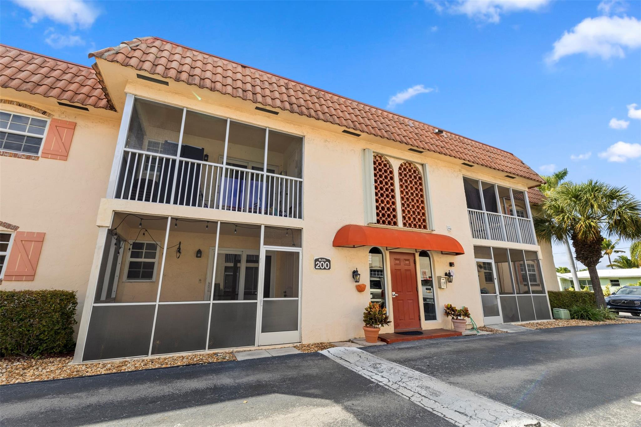 101 E Mcnab Road 219