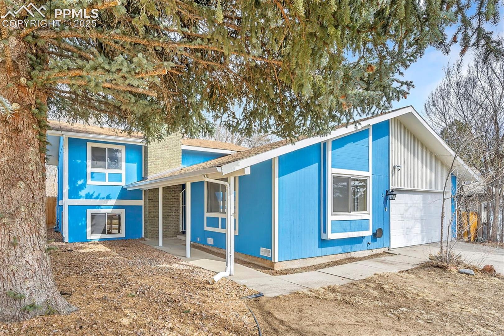 5109 Mira Loma Circle