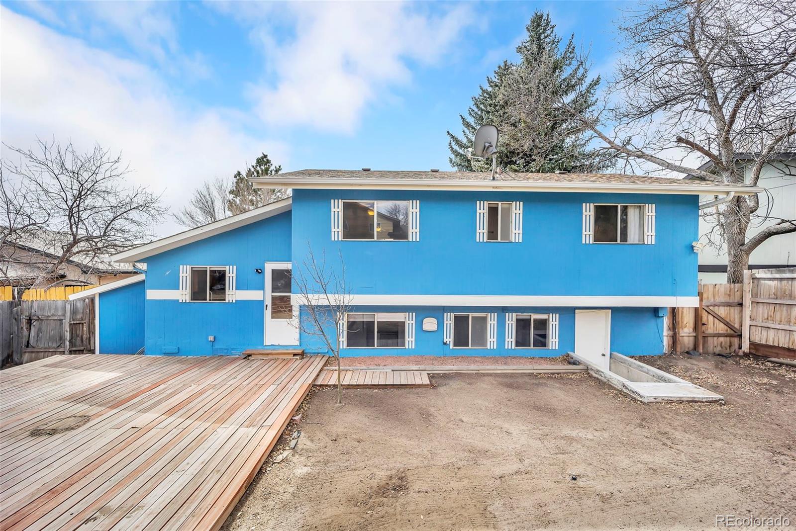 5109 Mira Loma Circle