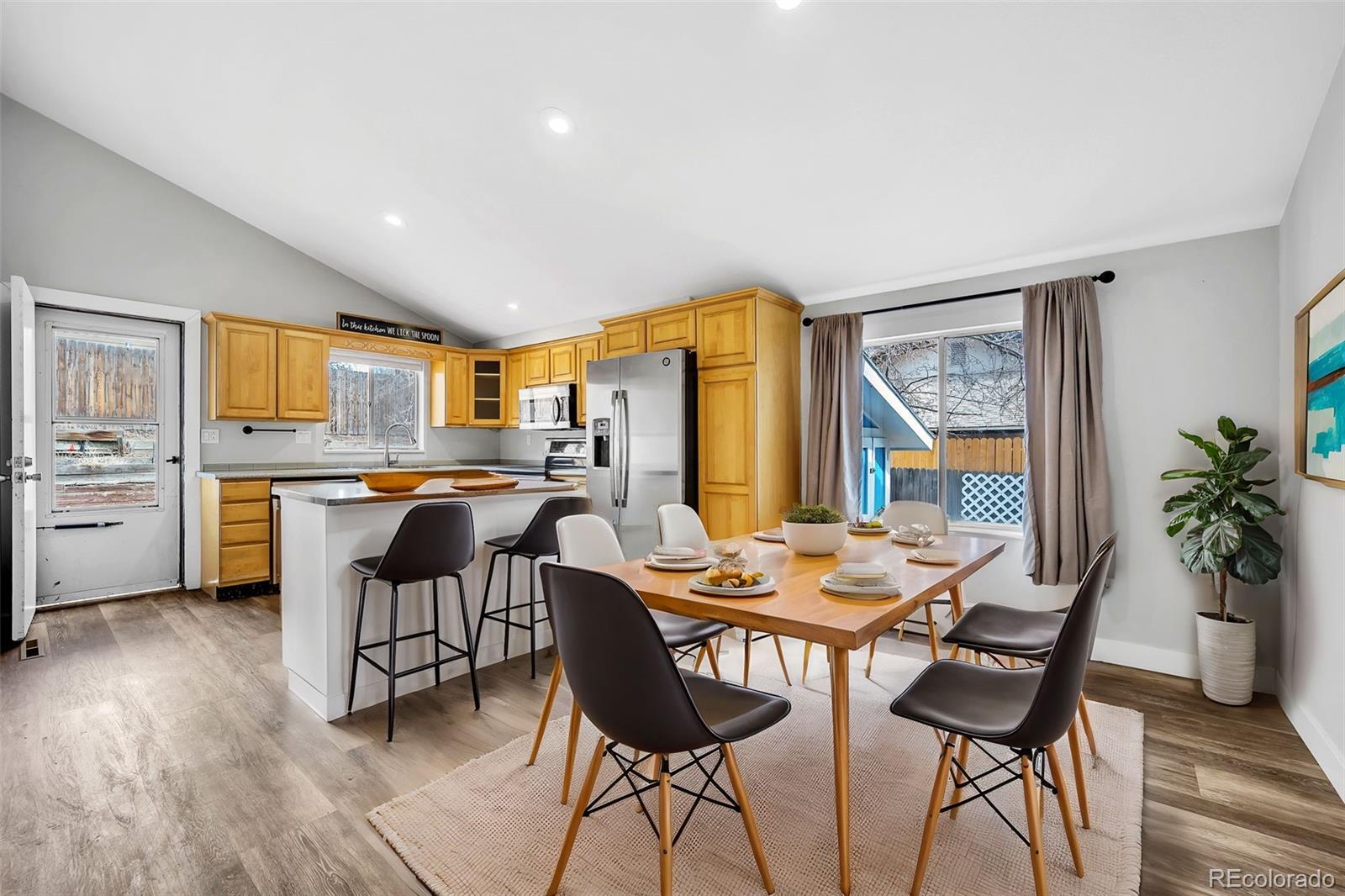 5109 Mira Loma Circle