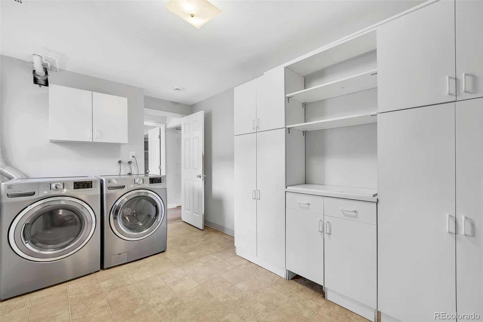 5109 Mira Loma Circle