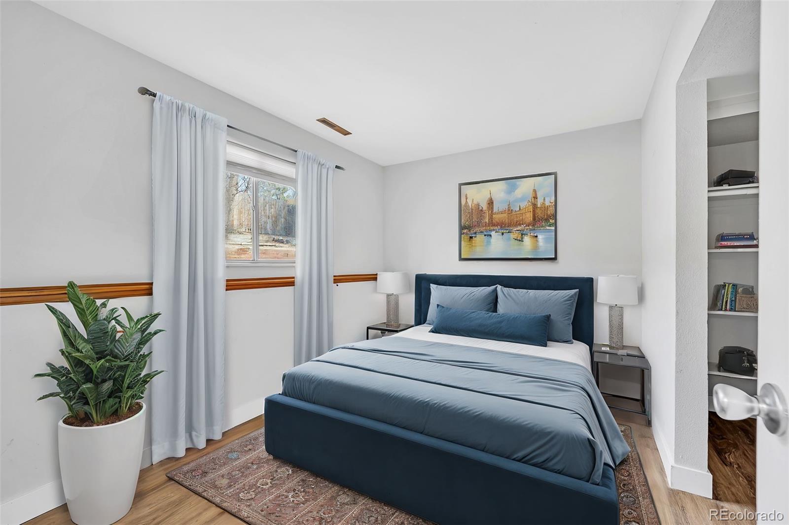 5109 Mira Loma Circle
