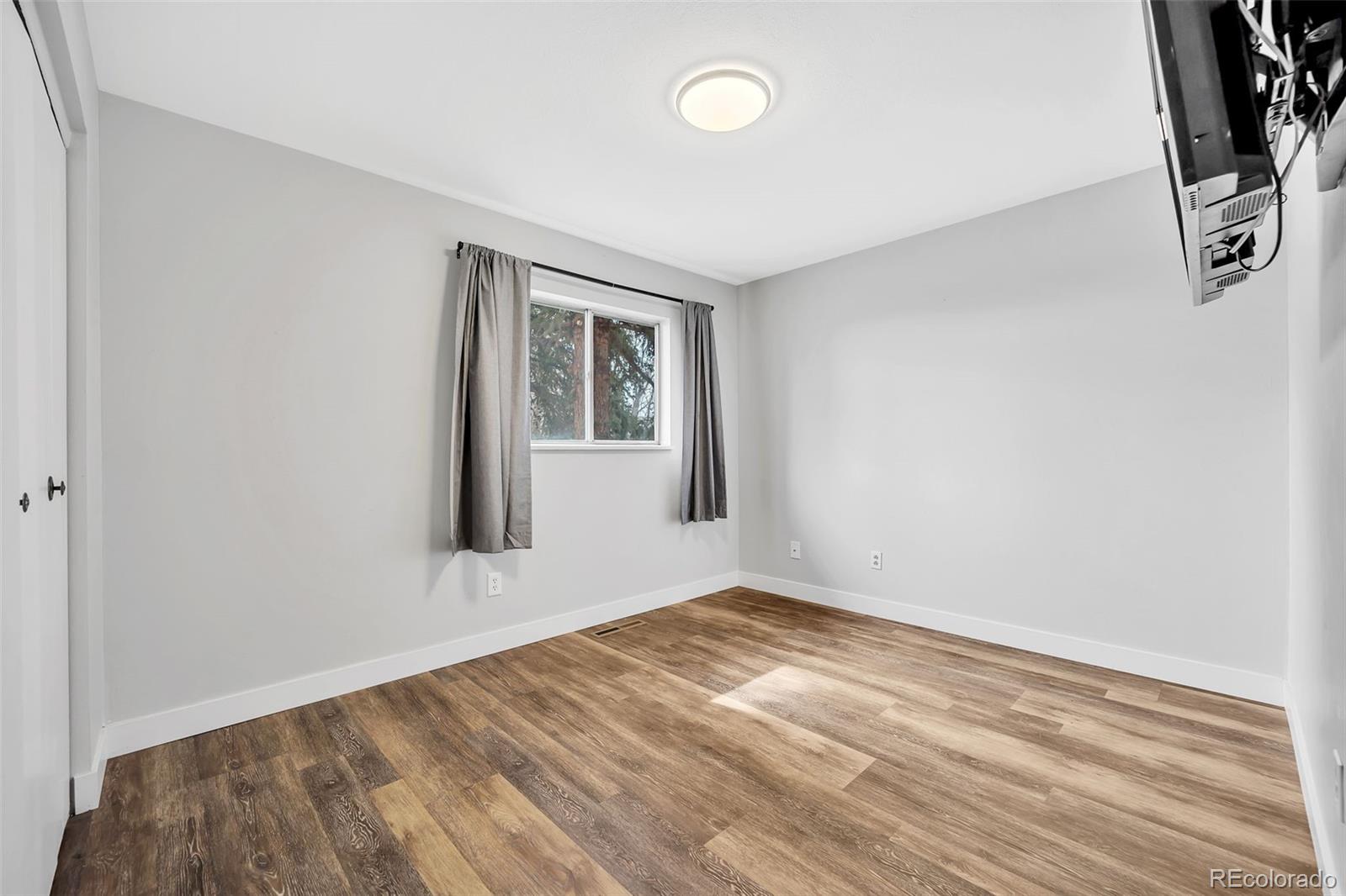 5109 Mira Loma Circle