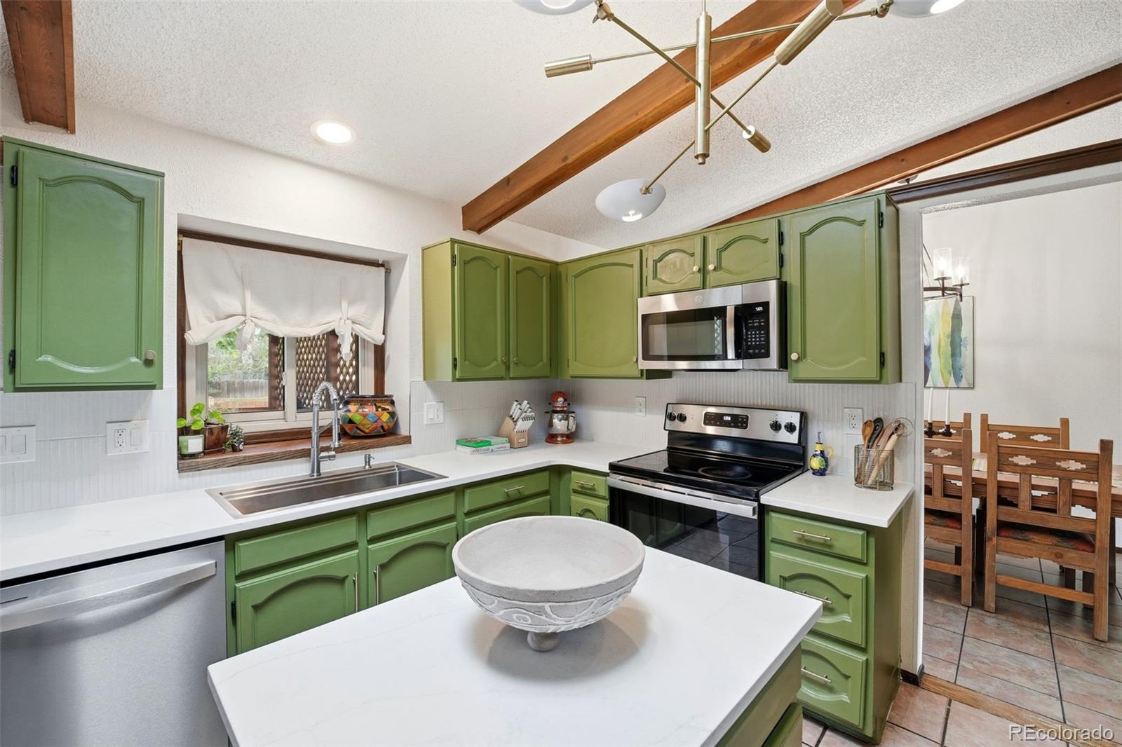 4055 Thundercloud Drive