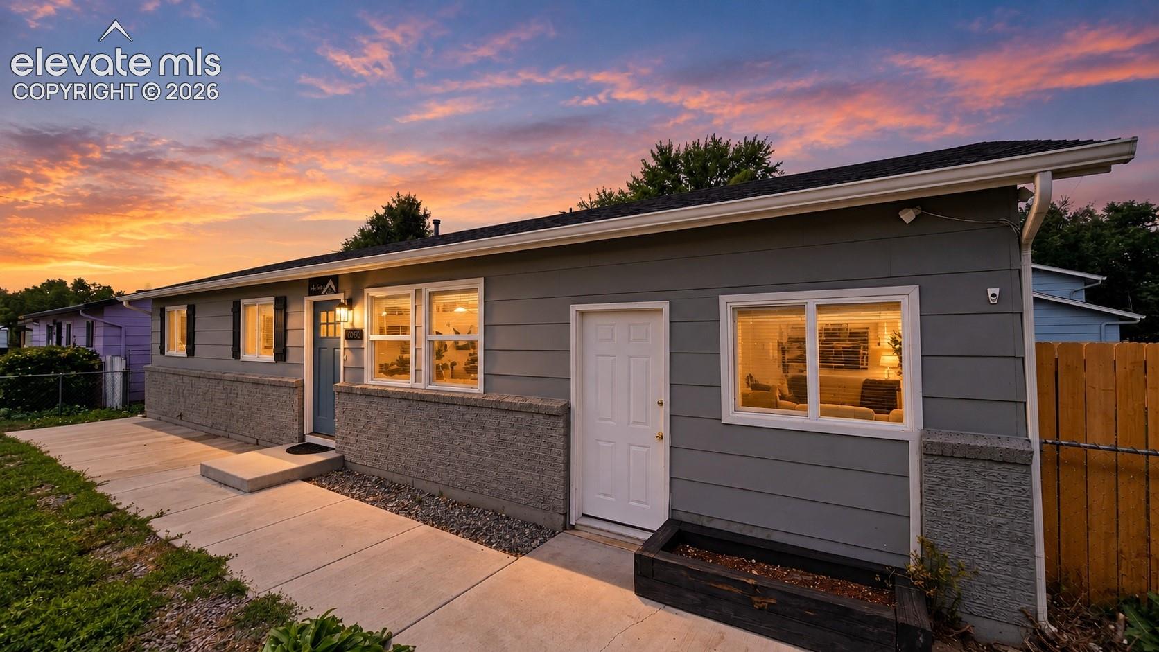 1081 Maxwell Street Colorado Springs Co Us 80906 7b0e427e3be73a6a071f795a009775f4