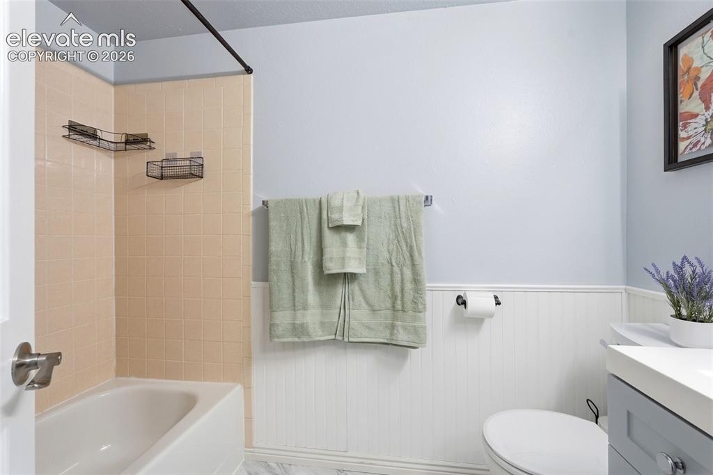 3820 Soft Breeze Way
