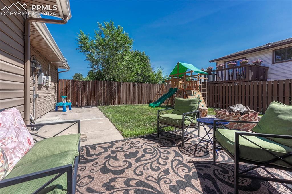 6115 Flintridge Drive