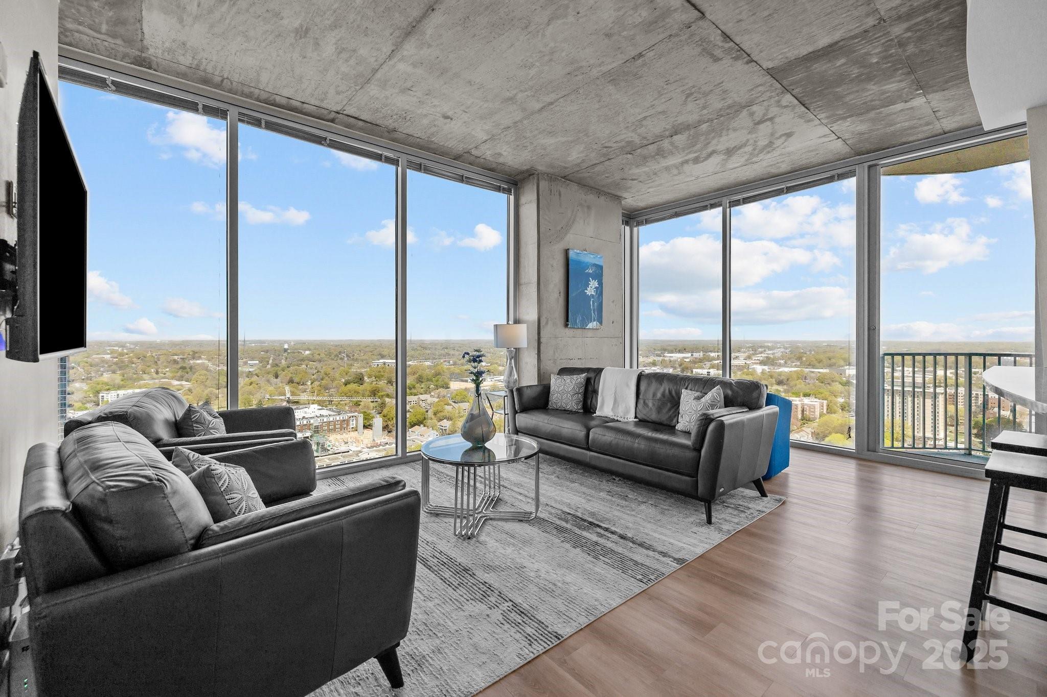 210 N Church Street Unit: 2514