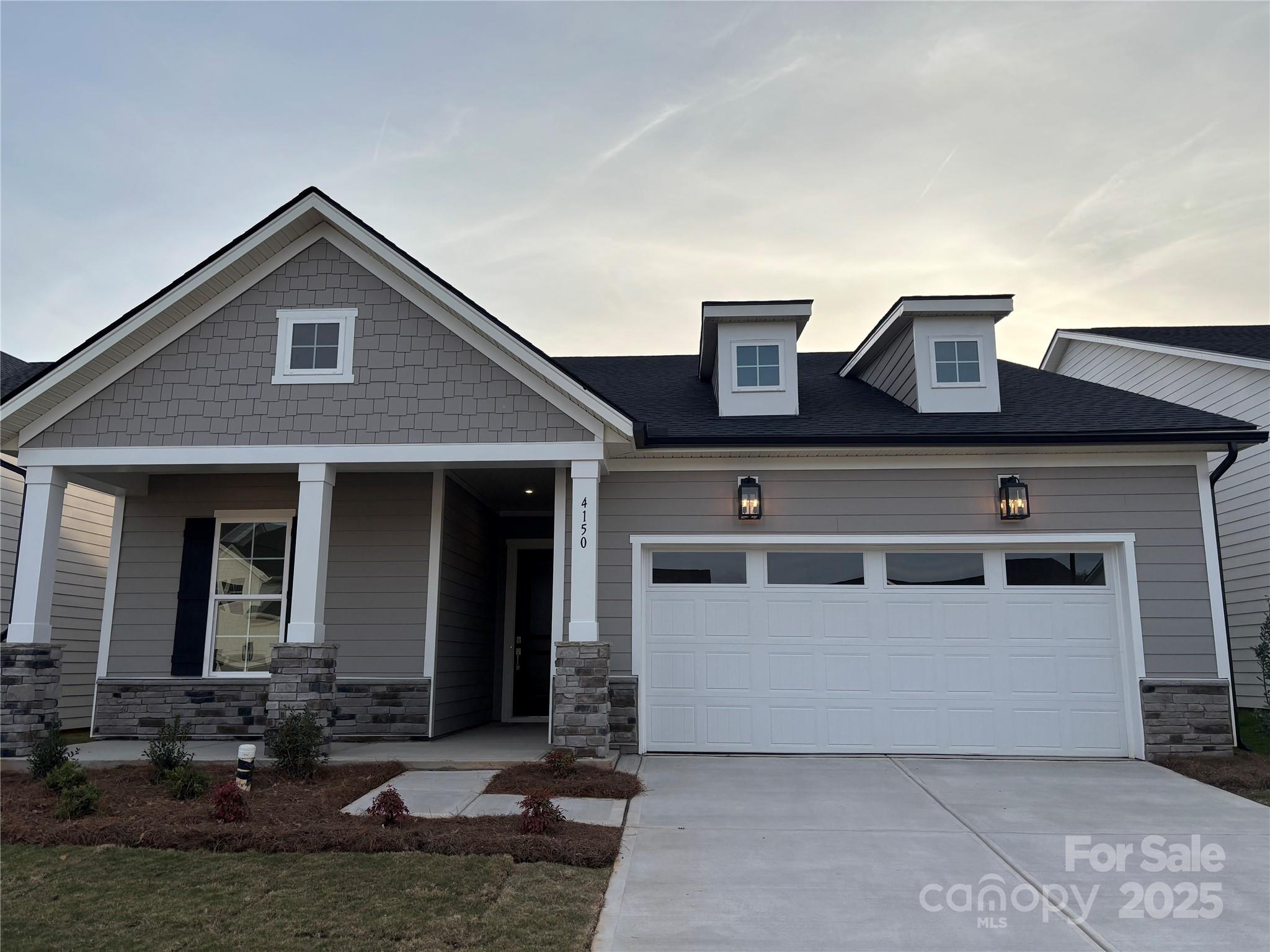4150 Eastover Glen Unit: 323