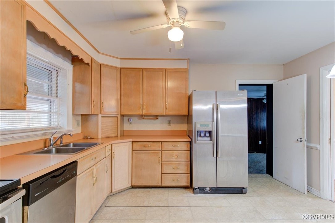 5200 Lingle Ln