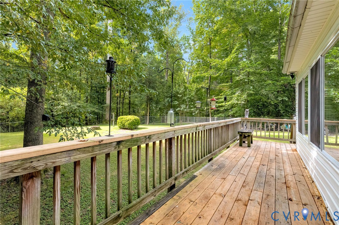 7122 Deer Thicket Dr