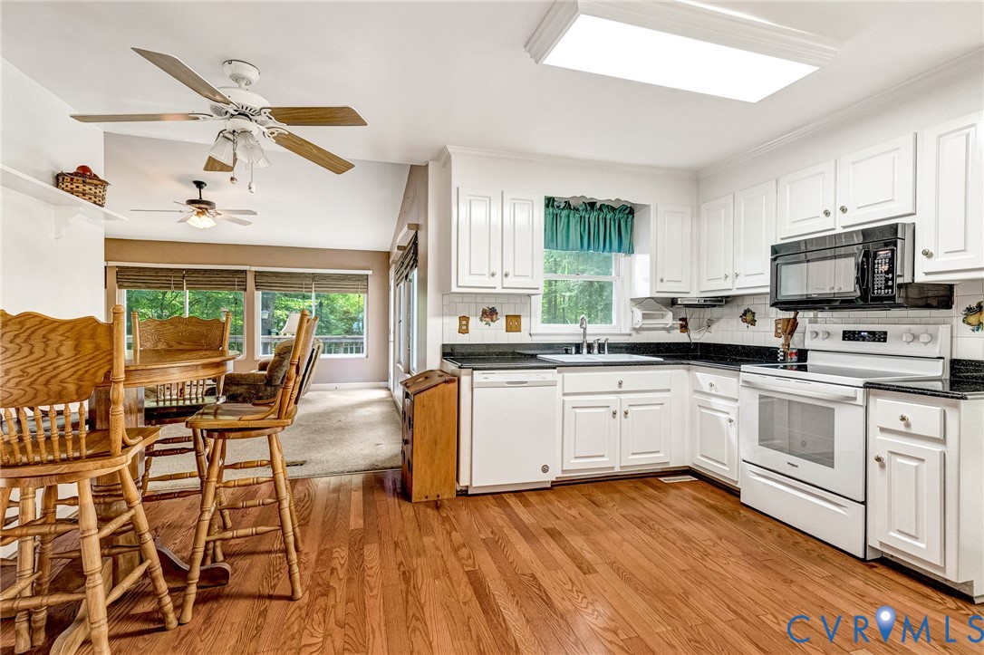 7122 Deer Thicket Dr