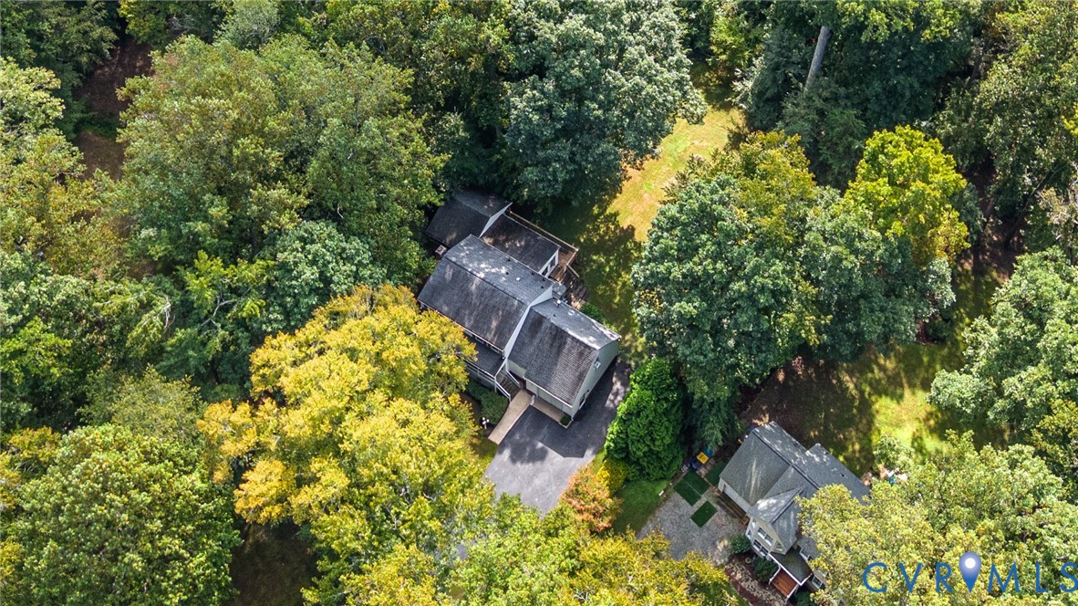 7122 Deer Thicket Dr