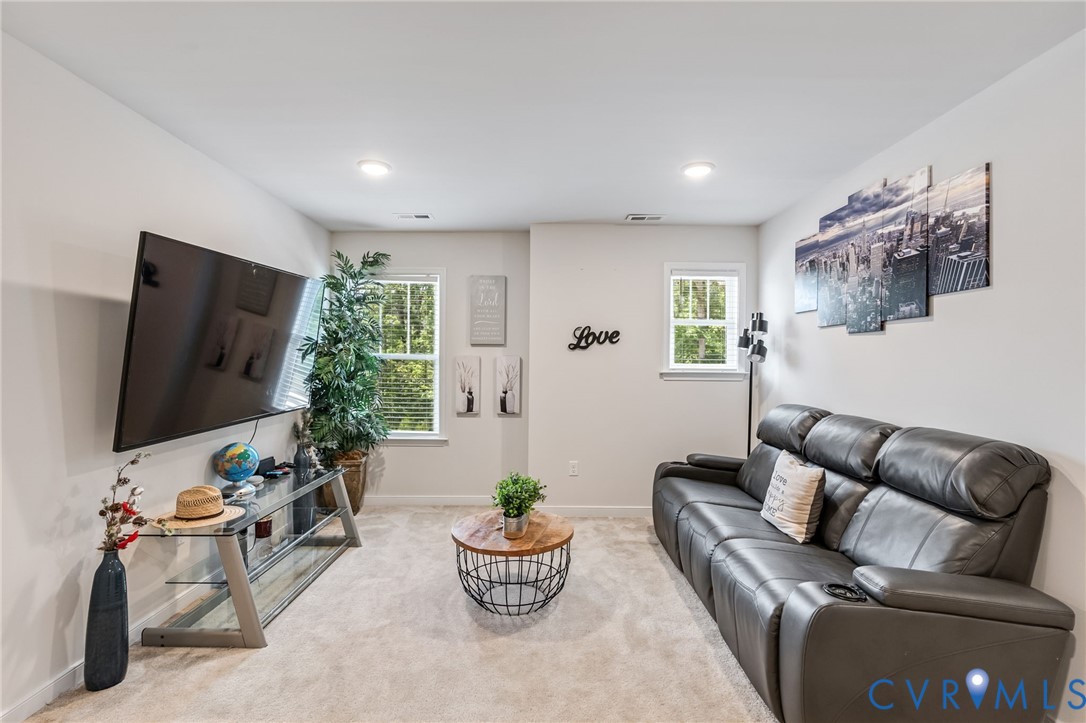 7125 Jones Run Ln