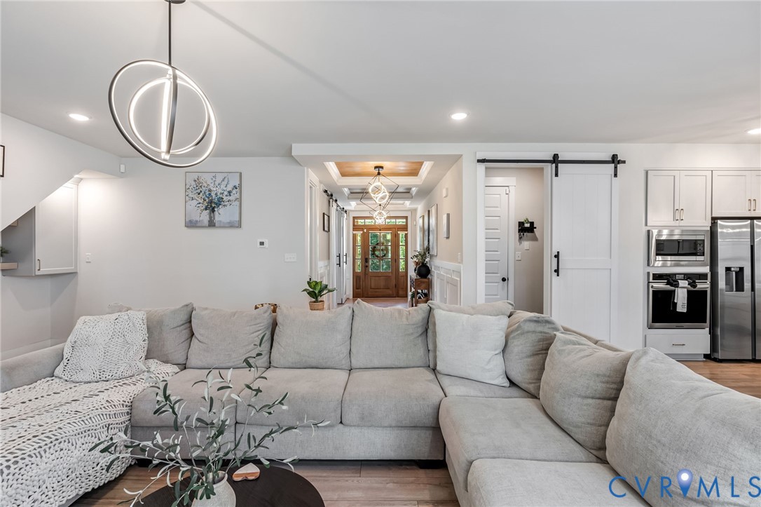 7125 Jones Run Ln