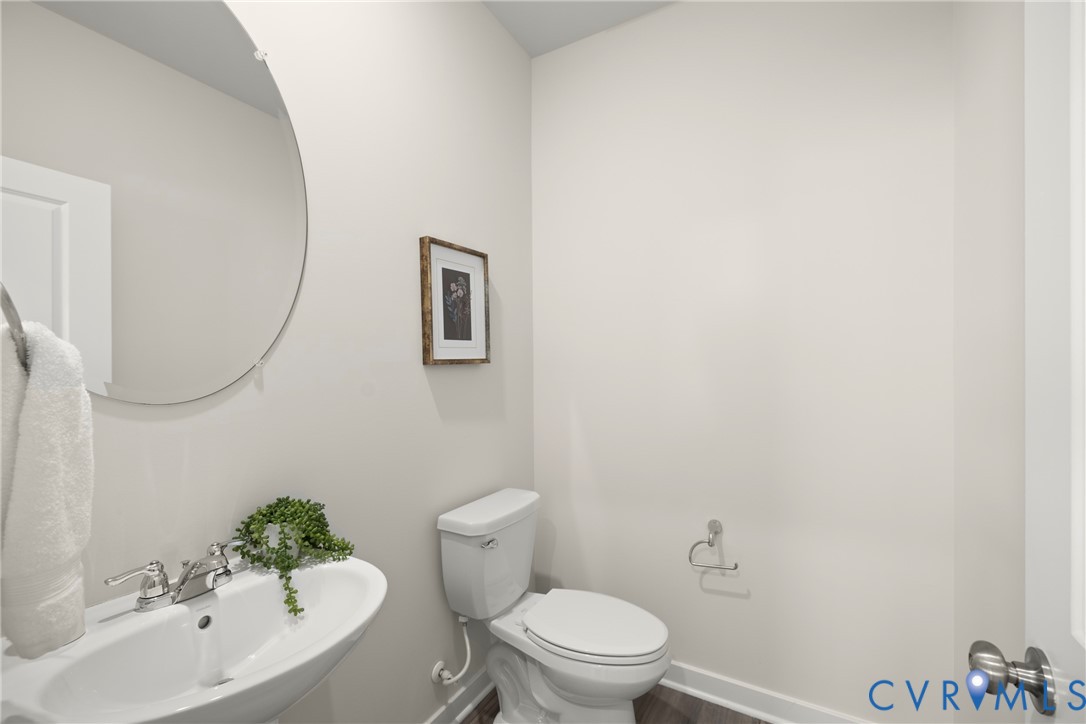 8931 Lewdown Pl