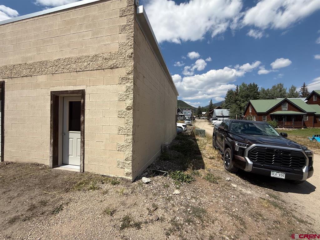 421 Belleview Avenue Unit: 3