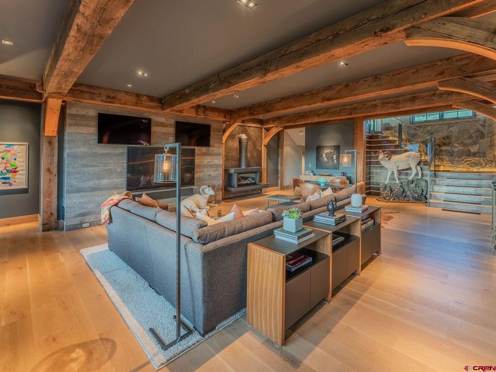 1251 Skyland Drive