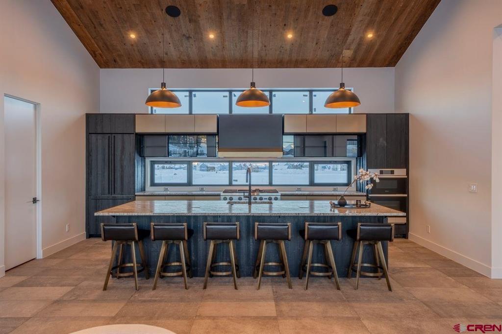 231 S Avion Drive