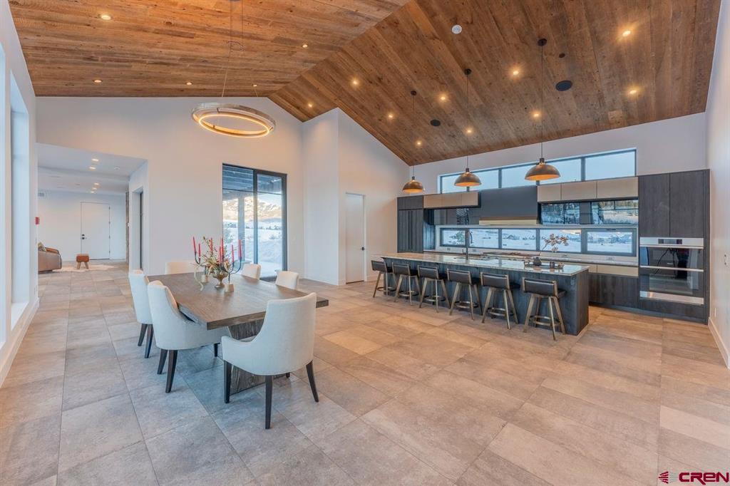 231 S Avion Drive